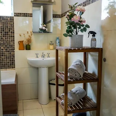 Stunning Duplex With Private Parking In 4 Дом отдыха